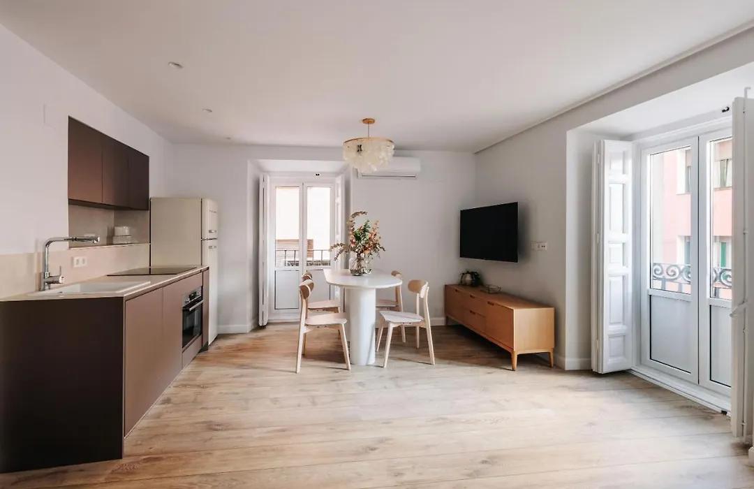 Beautiful Apartment In The Heart Of Madrid-1