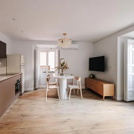 Beautiful Apartment In The Heart Of Madrid-2